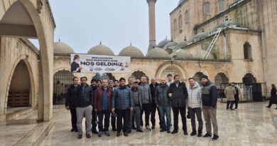 Vakfımızdan abilerle beraber Üstad Bediüzzaman Said Nursi Hazretlerinin Şanlıurfa Mevlidine iştirak ettik.