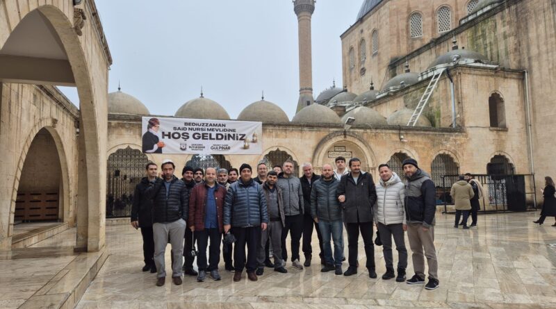 Vakfımızdan abilerle beraber Üstad Bediüzzaman Said Nursi Hazretlerinin Şanlıurfa Mevlidine iştirak ettik.